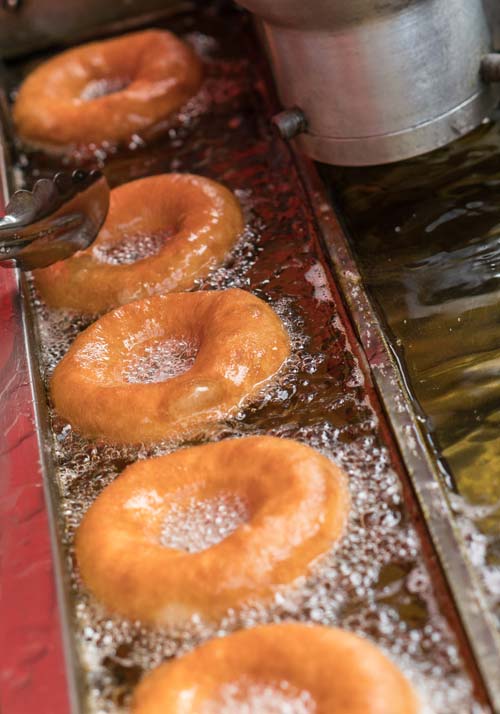 Used Cooking Oil Collection for Restaurants making doughnuts